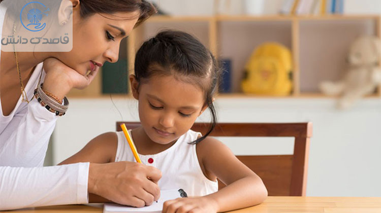 برخورد والدین، معلم‌های مدارس و مربیان مهد کودک‌ها با نارسانویسی کودکان